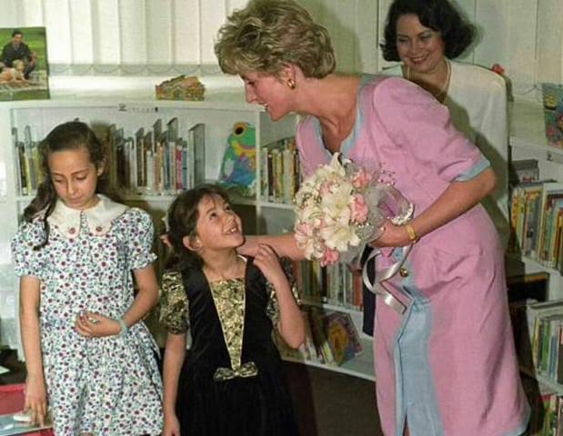 دنيا سمير غانم تكشف تفاصيل لقائها مع الأميرة ديانا في الطفولة