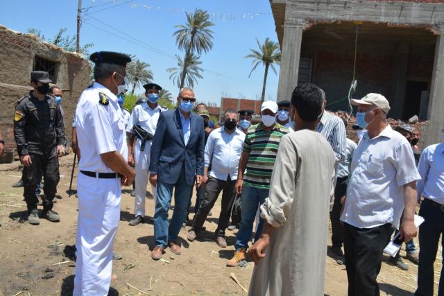 محافظ القليوبية يتابع الحملة المكبرة لإزالة المباني المخالفة بمدينة الخانكة