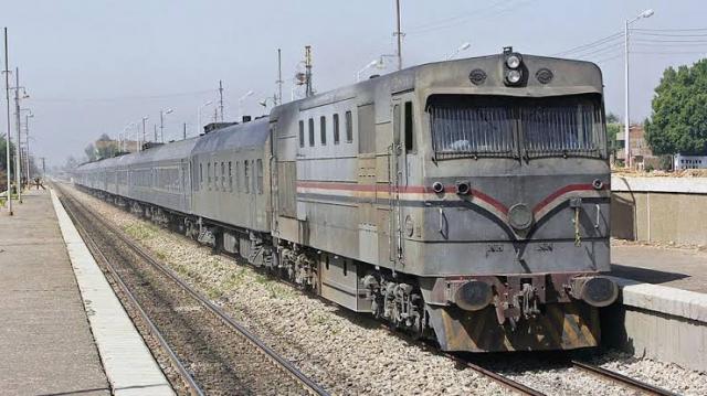 السكة الحديد تعلن عودة حركة القطارات بخط إمبابة - المناشى