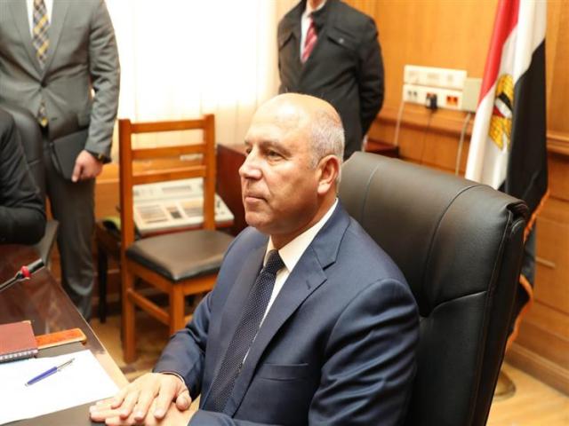 وزير النقل يكشف تفاصيل إنشاء مصنع مونوريل وقطار كهربائي في مصر
