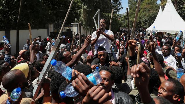 عاجل ..ميليشيات آبى أحمد تقتل المتظاهرين فى أثيوبيا