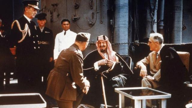 الملك عبدالعزيز آل سعود والرئيس روزفلت
