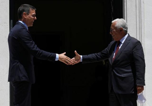 رئيس الوزراء البرتغالى و نظيره الإسبانى