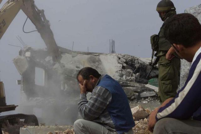 مرصد الأزهر يكشف خطة إسرائيل لتشريد الفلسطينيين