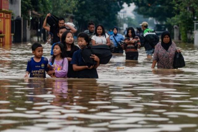 فيضانات أندونسيا