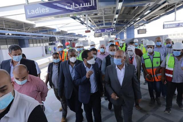 وزير النقل يعلن موعد افتتاح المرحلة الرابعة بالخط الثالث لمترو الأنفاق