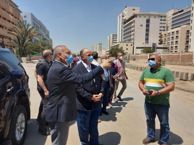 بالصور .. محافظ القاهرة يتفقد أعمال تطوير محور جسر السويس