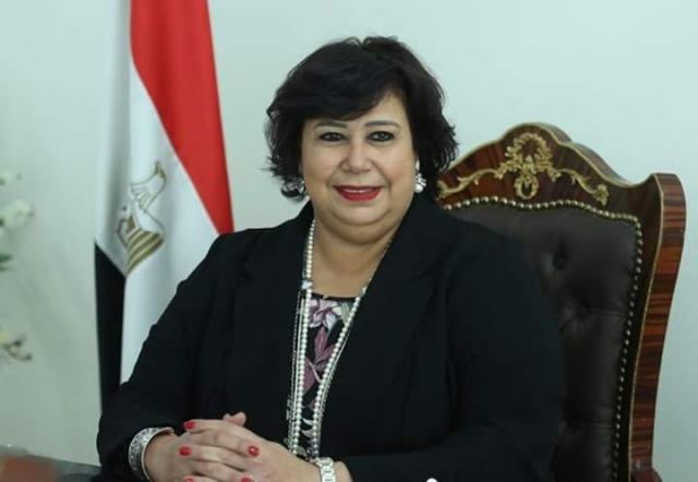 وزيرة الثقافة تعلن موقفها من تزويد بنك المعرفة بكنوز الإبداع المصري