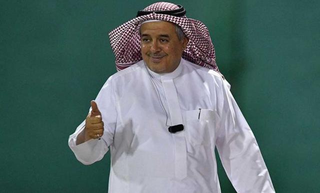 الأمير منصور يدعم خزينة النادي الأهلي بـ6 ملايين ريال