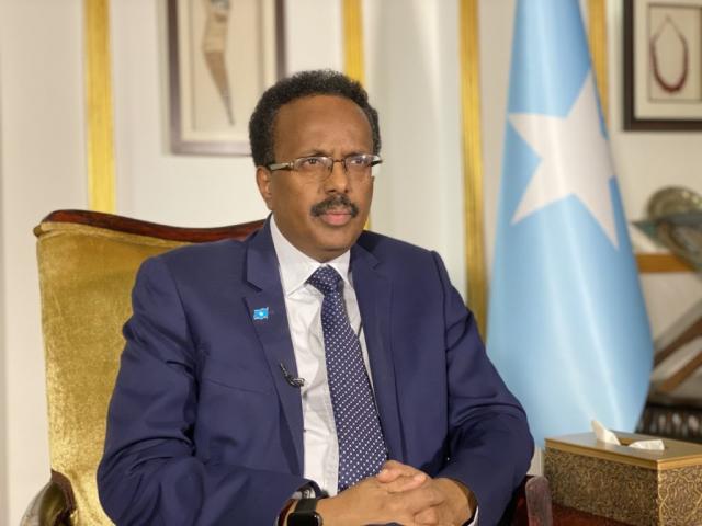 عاجل ..الرئيس الصومالي يقيل رئيس الوزراء المعارض