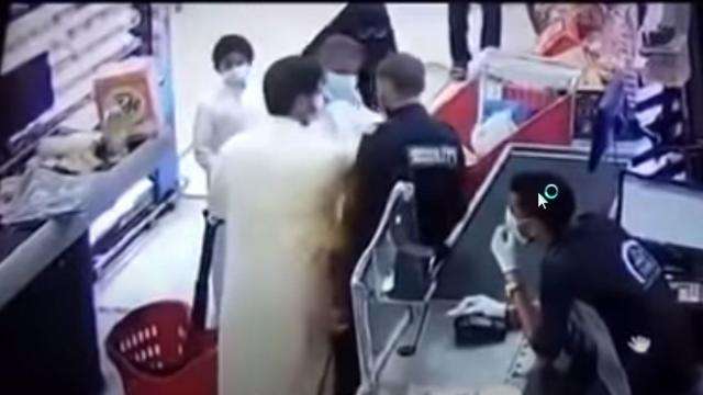 إجراء عاجل من الداخلية الكويتية ضد المعتدي على الشاب المصري