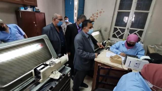 رئيس هيئة السكة الحديد يتفقد سير العمل بمحطة مصر