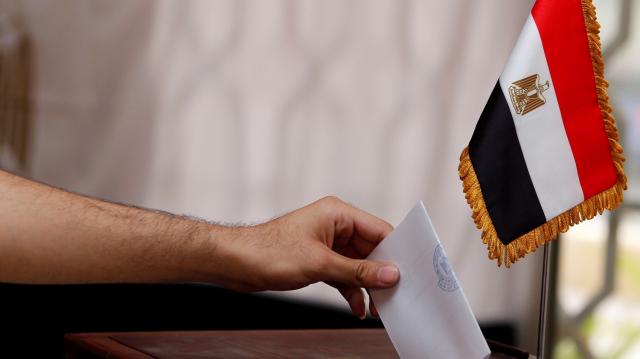 انتخابات مجلس الشيوخ .. المصريين بالخارج يكشفون تفاصيل التصويت عبر البريد