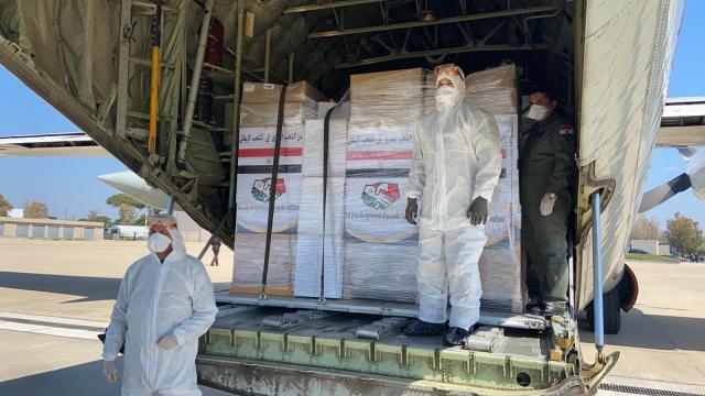 بتوجيهات السيسى.. طائرة نقل عسكرى محملة بالأدوية والمستلزمات الطبية تصل ليبيا