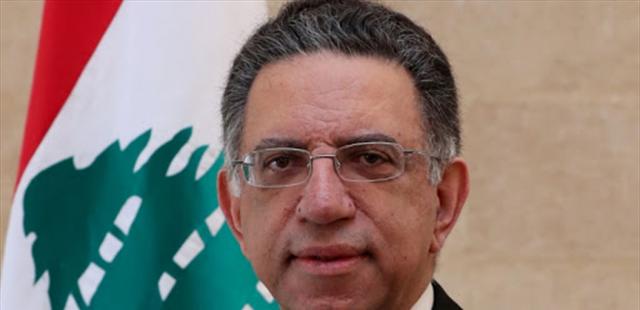 عاجل ..وزير البيئة اللبناني يقدم استقالته ويعلق ”رفاق ولادي ماتوا”