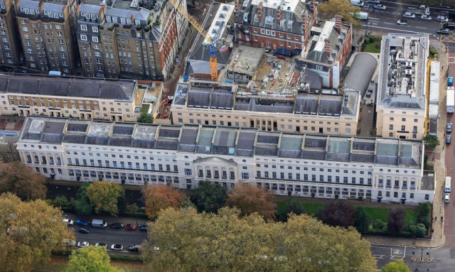 قصر فخم في لندن معروض للبيع بمبلغ زهيد