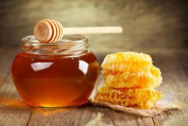 العسل.. الروشتة العلاجية السحرية لعلاج التهابات الجهاز التنفسي