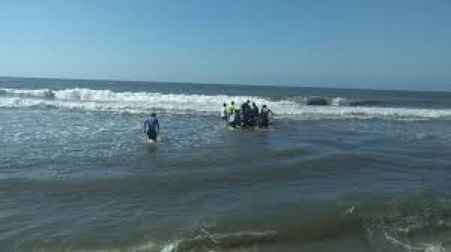 انتشال جثة شاب غرق بشاطئ أبو يوسف فى الإسكندرية