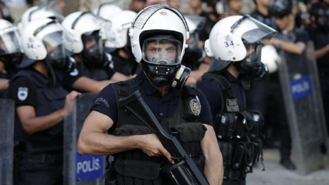عاجل..أردوغان يؤسس وحدة شرطية في إسطنبول من مؤيديه لضمان وجوده بالحكم