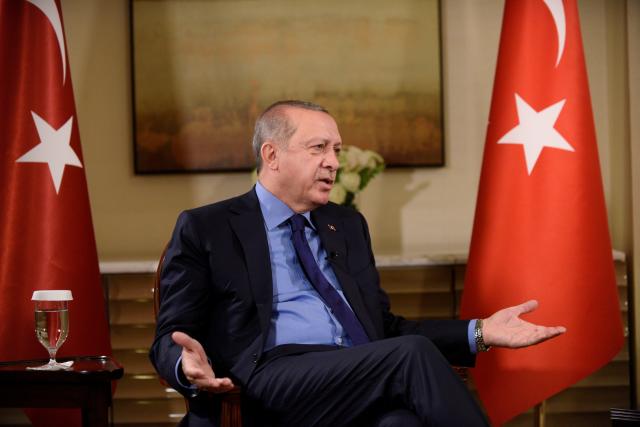 بعد حديثه عن اكتشاف الغاز ..االمعارضة التركية لأردوغان: إلعب غيرها
