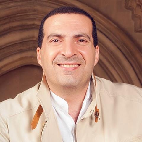 فيديو..عمرو خالد يطرح فكرة جديدة لتتذوق حلاوة الصلاة