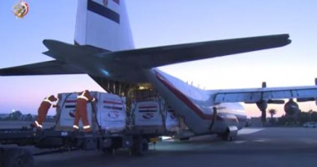 مصر ترسل طائرتين محملتين بـ19 طنا من المساعدات الطبية لشعب لبنان
