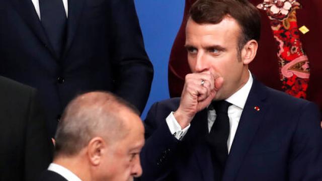 ماكرون : فرنسا وضعت ”خط أحمر ” لأردوغان فتوقف عن الاستفزاز