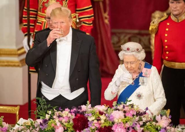 سري للغاية.. تفاصيل تُنشر لأول مرة عن إهانة ترامب فى قصر باكنجهام ببريطانيا
