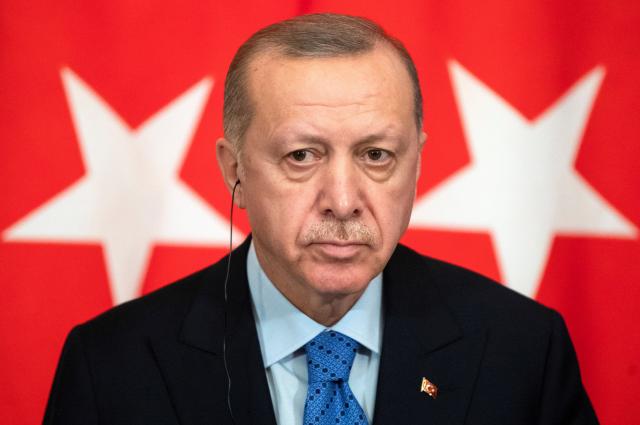 أردوغان للخلف در ..تركيا تعلن استعدادها للتفاوض مع اليونان والاتحاد الأوروبي