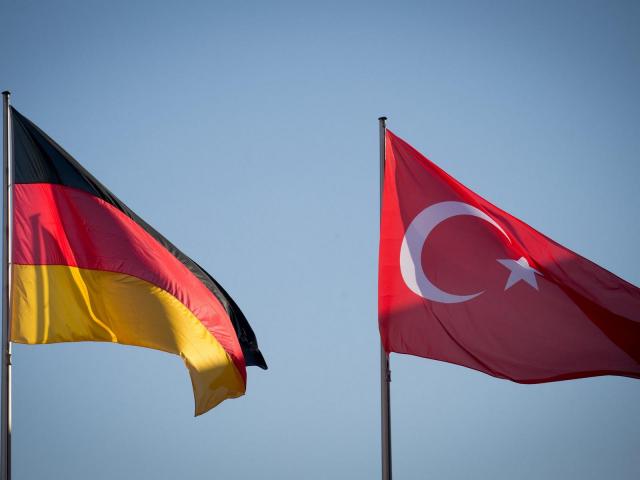 ألمانيا تدعو الاتحاد الأوروبي لاستخدام ”العصا والتهديد” في التعامل مع تركيا