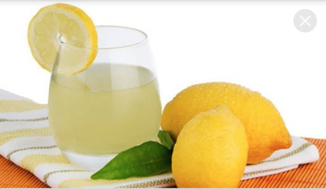 تسبب العديد من الأمراض.. ما هي أضرار الإفراط في تناول الليمون؟