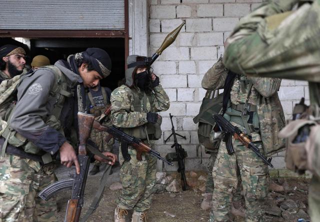 عاجل وخطير .. تقارير عسكرية تكشف افتقاد السراج السيطرة على الميليشيات