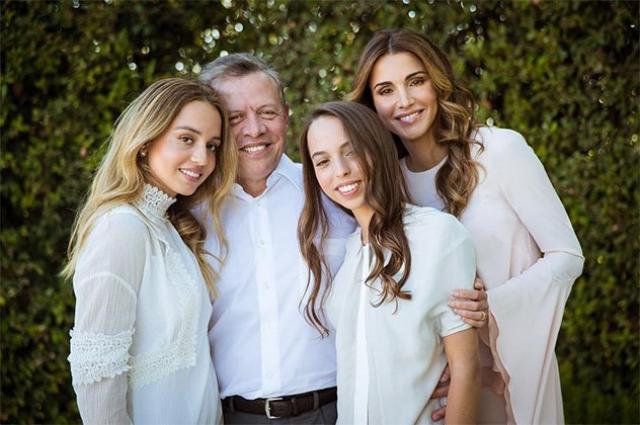 الملكة رانيا وعائلتها