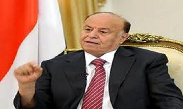 الرئيس اليمني يصل سلطنة عمان بعد الضربة الجوية السعودية