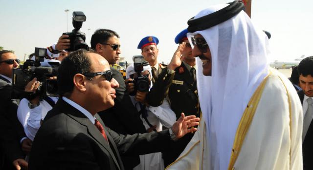 السيسى يتبادل التهنئة بحلول عيد الأضحى المبارك مع أمير قطر