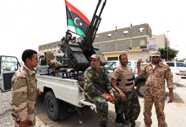 عاجل.. اشتباكات مسلحة بين ميليشيات الوفاق في ليبيا