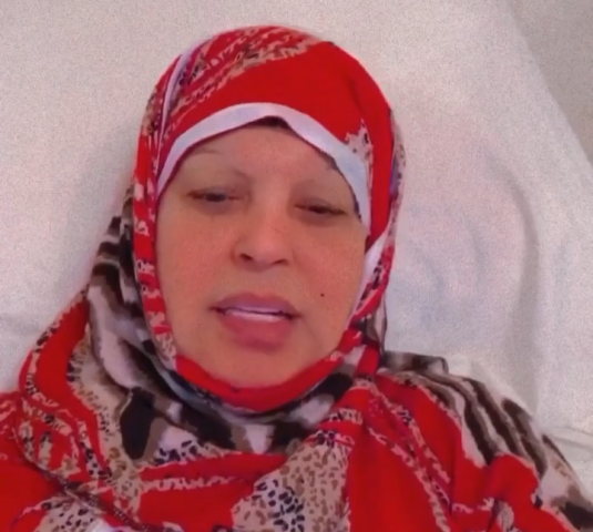 فيفي عبده تعتذر لإلهام شاهين بالحجاب و”عندها انفلونزا”