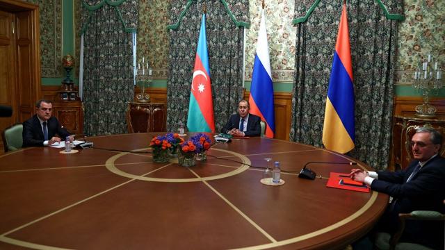 اجتماع أرمينيا وأذربيجان