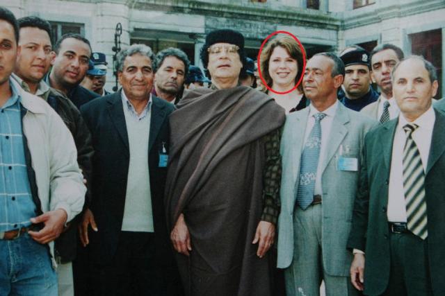 معلومات لا تعرفها عن ”الشقراء الغامضة ” التي كانت تحمي ”القذافي ”