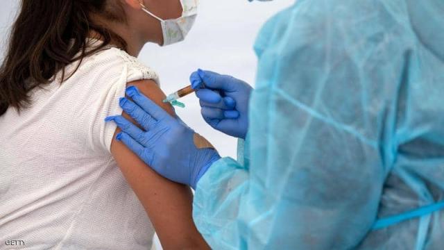 عاجل.. الكشف عن مؤامرة كبري ضد اللقاح الروسي لعلاج كورونا