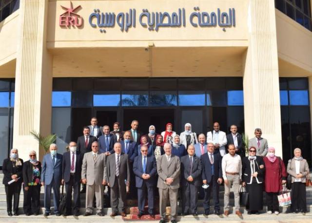 الجامعة المصرية الروسية تستضيف اجتماع قطاع الدراسات الصيدلية بـ”الأعلى للجامعات”