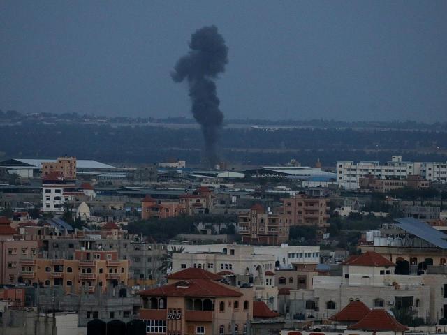 إسرائيل تشن سلسلة غارات على قطاع غزة