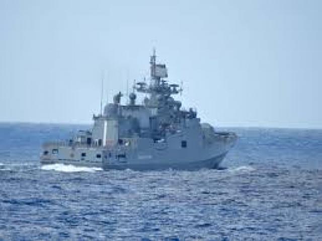 القوات البحرية المصرية والأسبانية تنفذان تدريبا بحريا عابرا بالبحر الأحمر