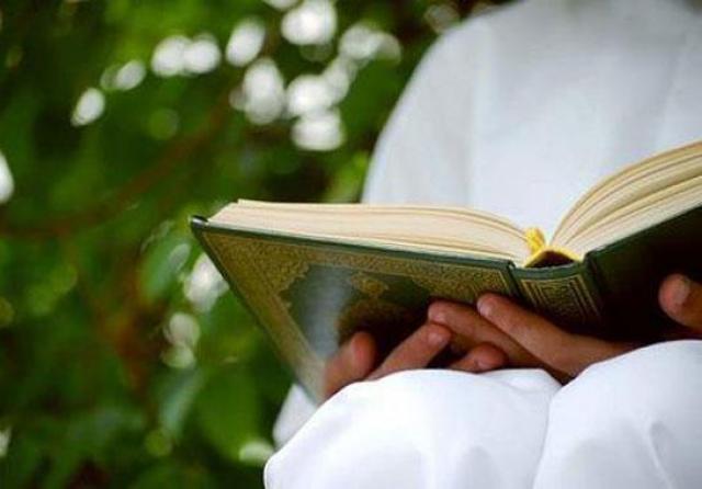  مواضع وأماكن لا يجوز فيها تلاوة القرآن الكريم ..تعرف عليها