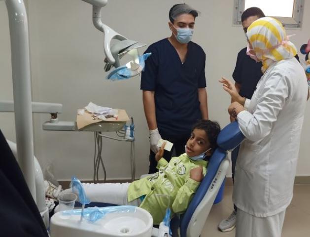 بالصور .. كلية الاسنان بالجامعة المصرية الروسية تعلن عن إنشاء عيادة جديدة للأطفال