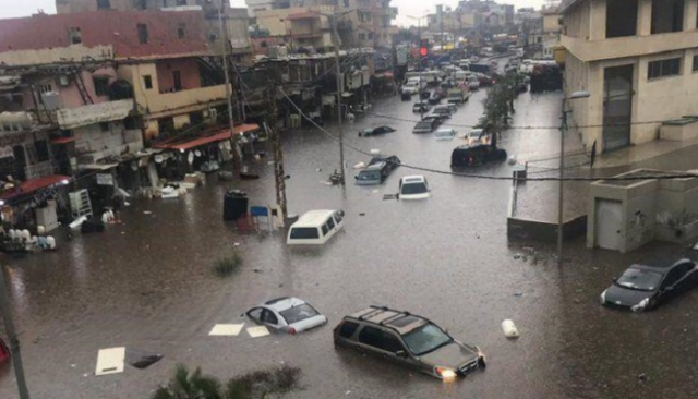لبنان يغرق