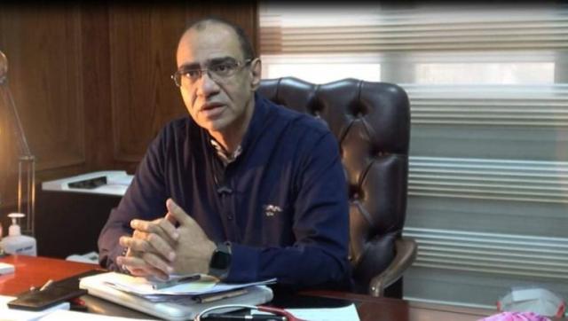 الدكتور حسام حسني رئيس اللجنة العلمية لمكافحة فيروس كورونا بوزارة الصحة