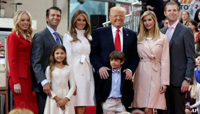 ترامب وعائلته 