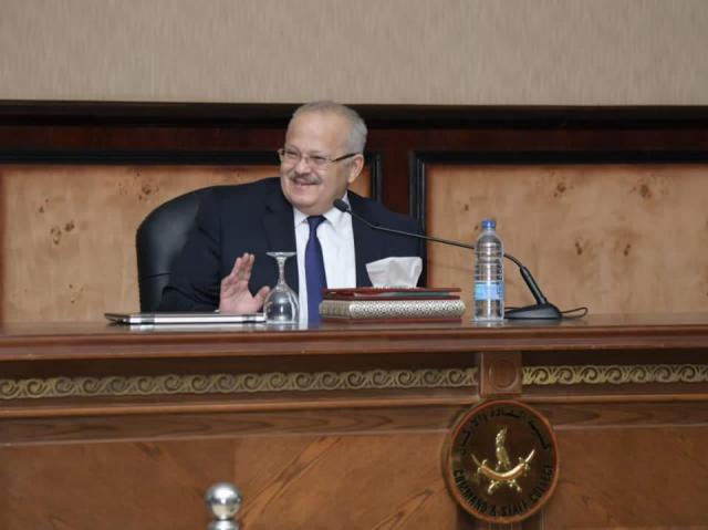 رئيس جامعة القاهرة يكشف خطورة الخطاب الديني المنغلق ودعمه للإرهاب والتنظيمات المتطرفة
