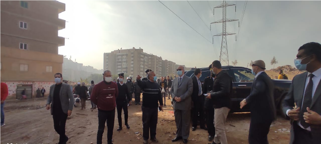 محافظ القاهرة يتفقد منطقة محور الوفاء والأمل بعزبة الهجانة